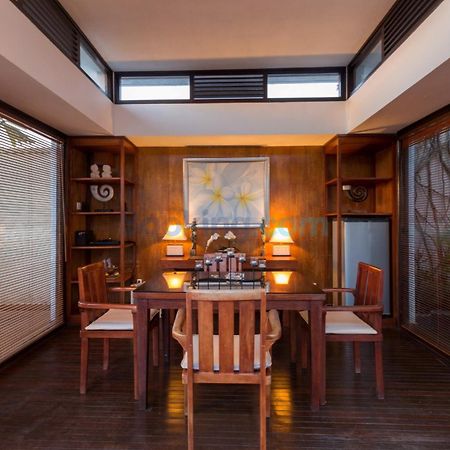 Airis Luxury Villas And Spa Uluwatu  Room photo