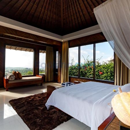 Airis Luxury Villas And Spa Uluwatu  Room photo