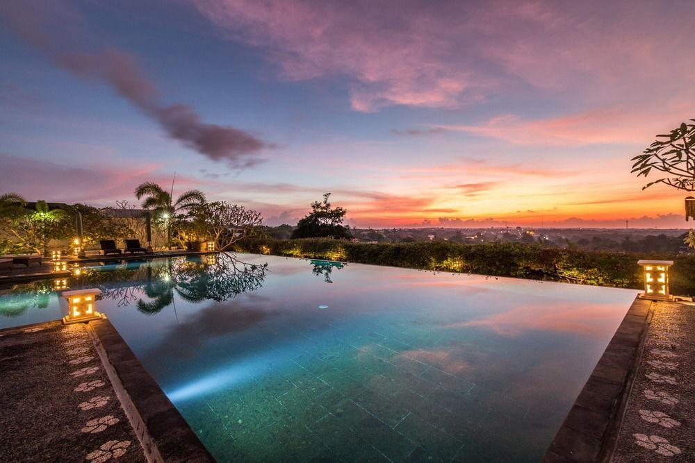 Airis Luxury Villas And Spa Uluwatu  Exterior photo